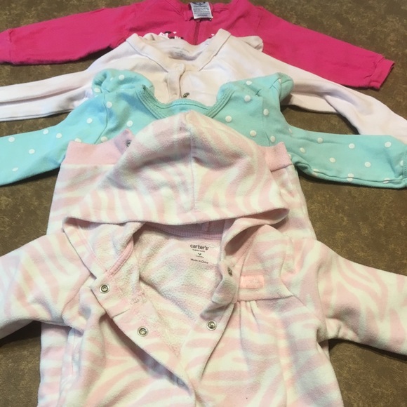 various Other - 4– 9 month PJs
